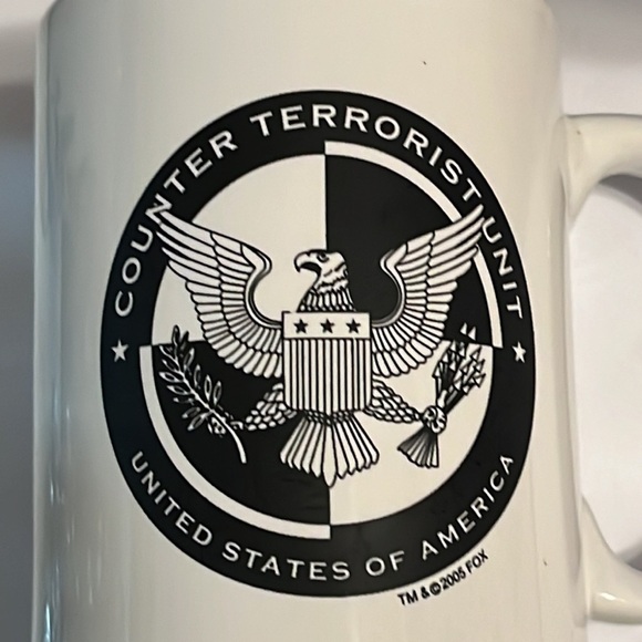 COUNTER Terrorism Unit USA Secret Service mug TM 2005 Fox white ceramic w/ black - Picture 2 of 7